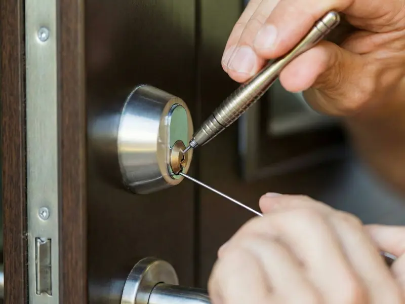 Instalação de fechadura eletrônica em Itaquaquecetuba